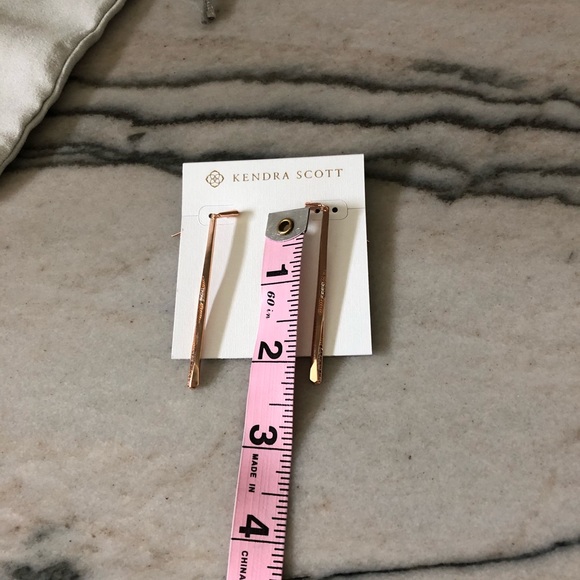 NWT Kendra Scott Melissa Earrings in Rose Gold - Picture 6 of 7